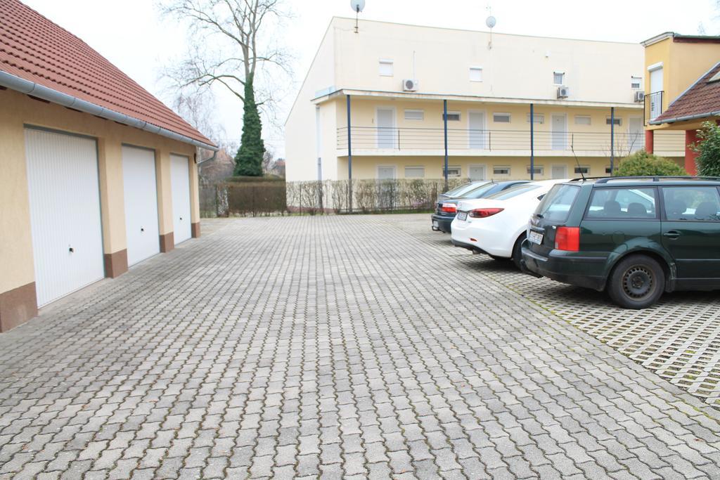 Harkany-Szt. Istvan Apartman Zewnętrze zdjęcie